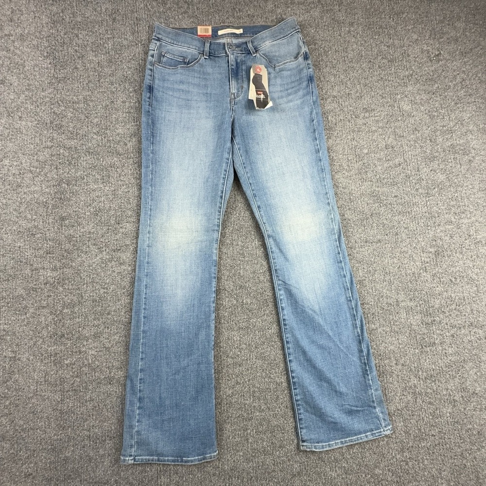 Levi's Classic Bootcut Jeans Womens 6 Medium Blue Light Wash 39252-0003 W28 L32